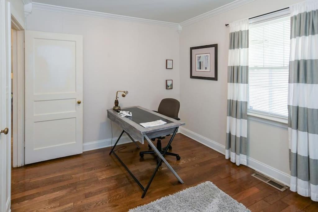 Peaceful Home In Downtown Huntsville With Nice Back Patio! ภายนอก รูปภาพ